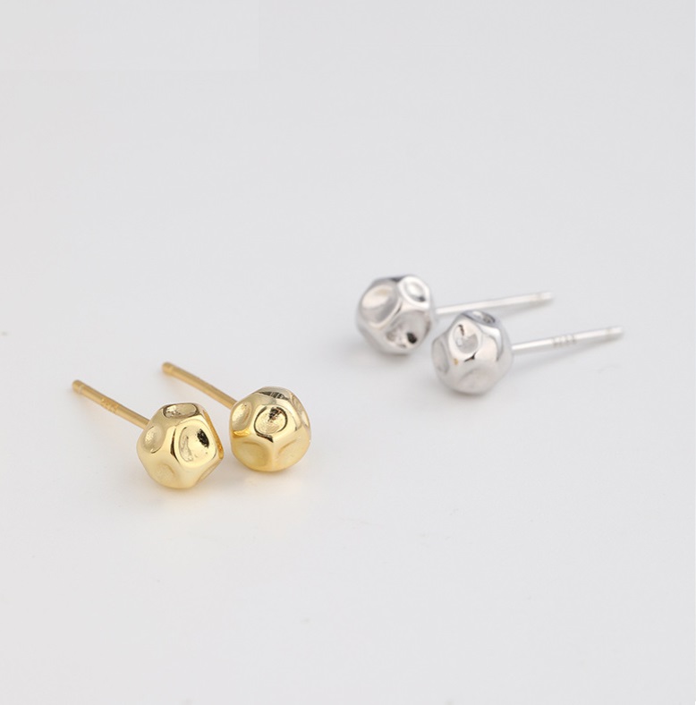 925 Sterling Silver Round Hammer Stud Earrings